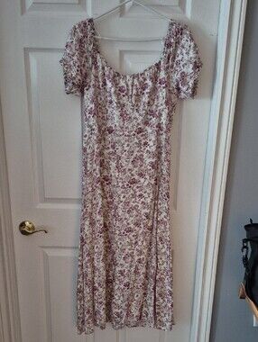 Ardene Cream Maxi Dress with Mauve Floral Print
